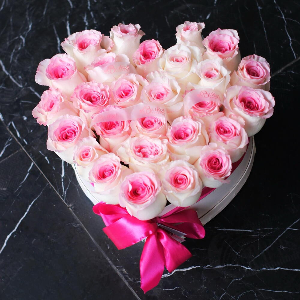 Цветы в  сердце коробке💞