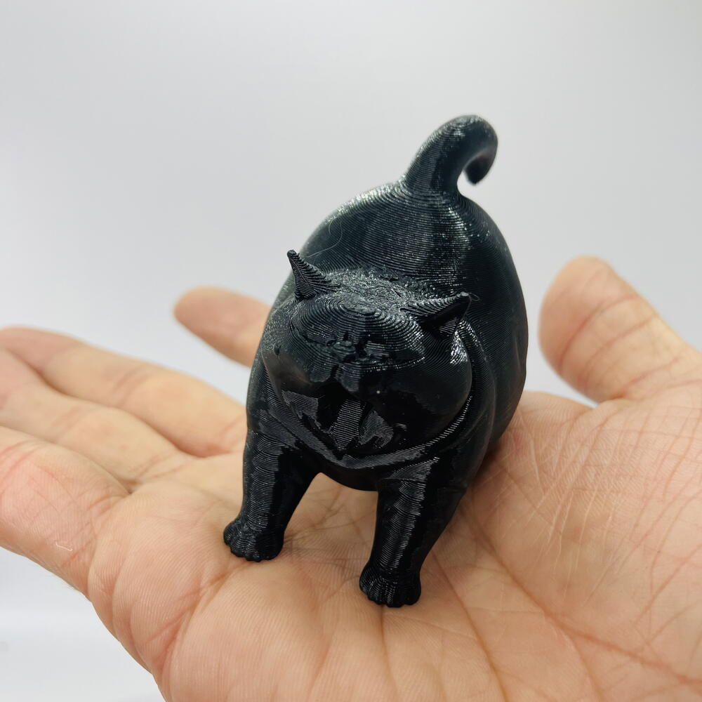 кот зевун котозилла черный