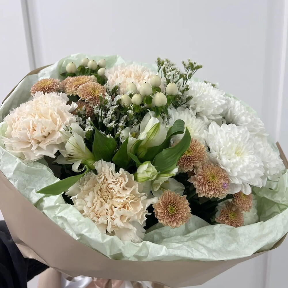 Букет в кремовых оттенках