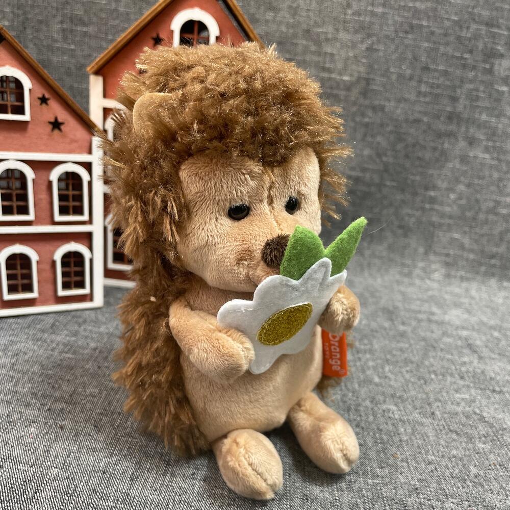Ёжик с ромашкой🌹