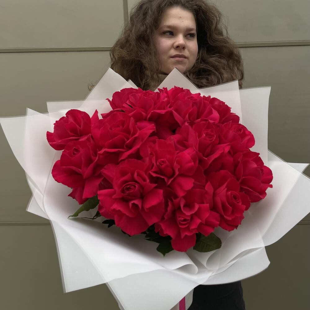 Букет из 15 французских красных роз