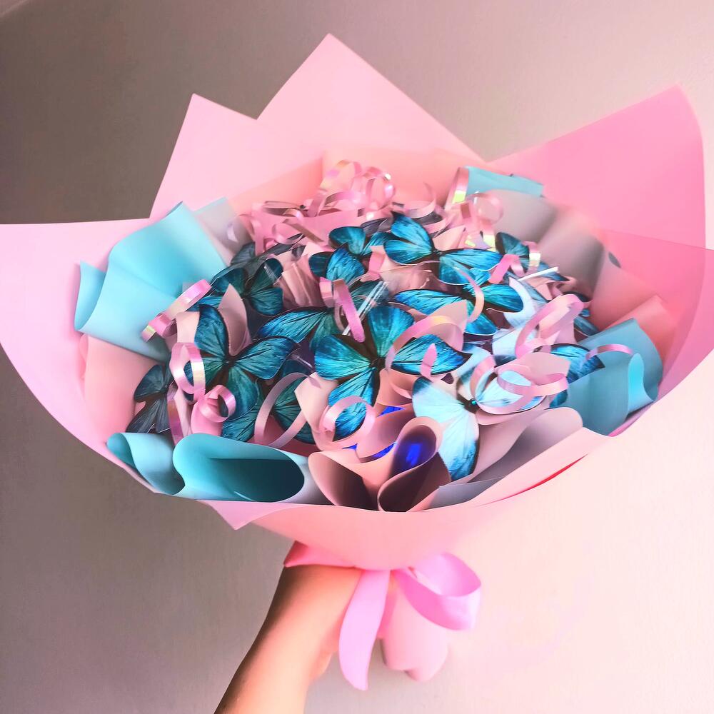 Букет из светящихся бабочек🦋🦋🦋🦋🦋