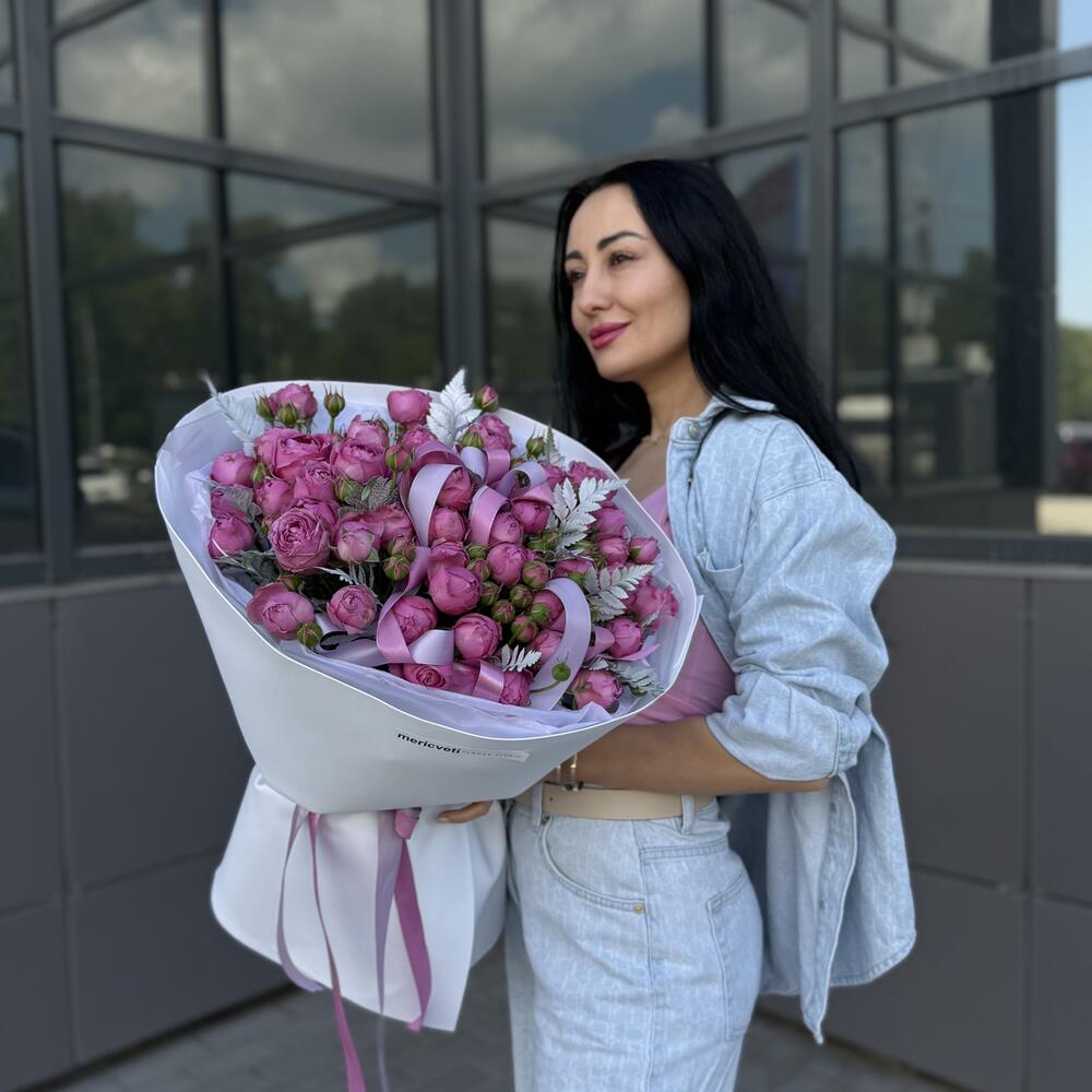 Букет кустовой розы Баблс
