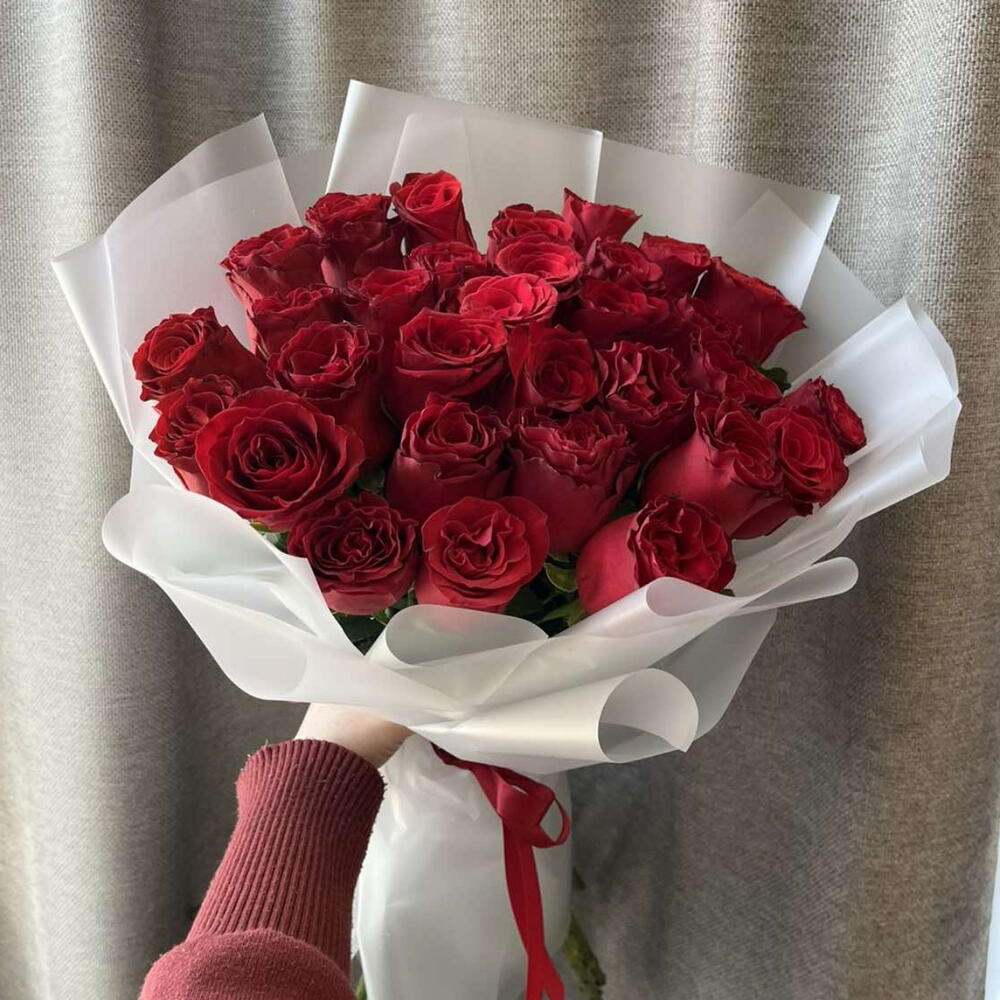 Букет из 35 красных роз, 50 см, кения