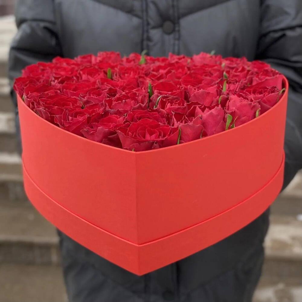 51 Роза в коробке сердце
