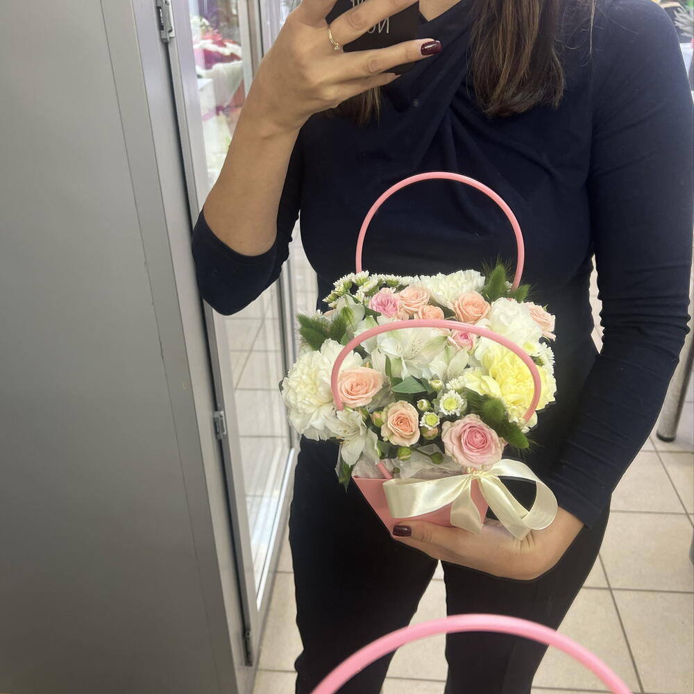 В сумочке букет
