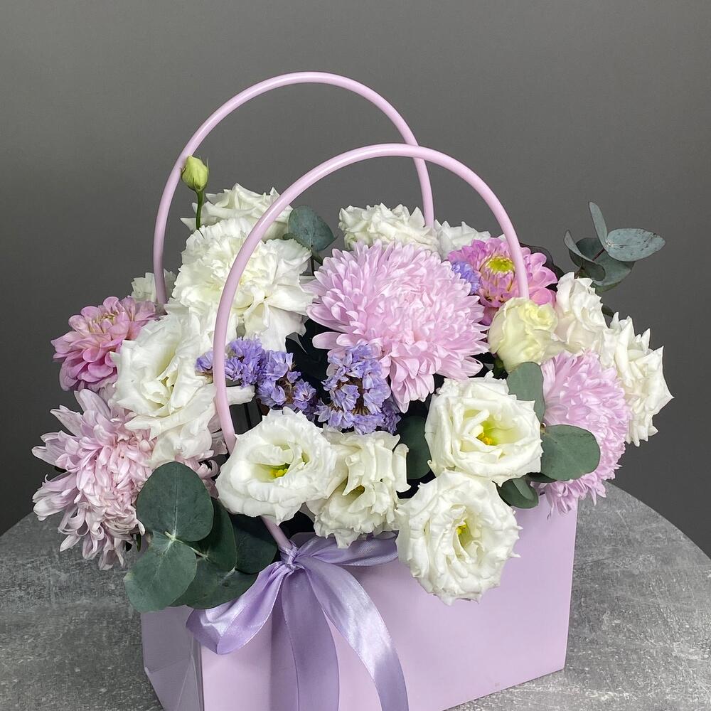 Сумочка с астрами и эустомой🌸💟