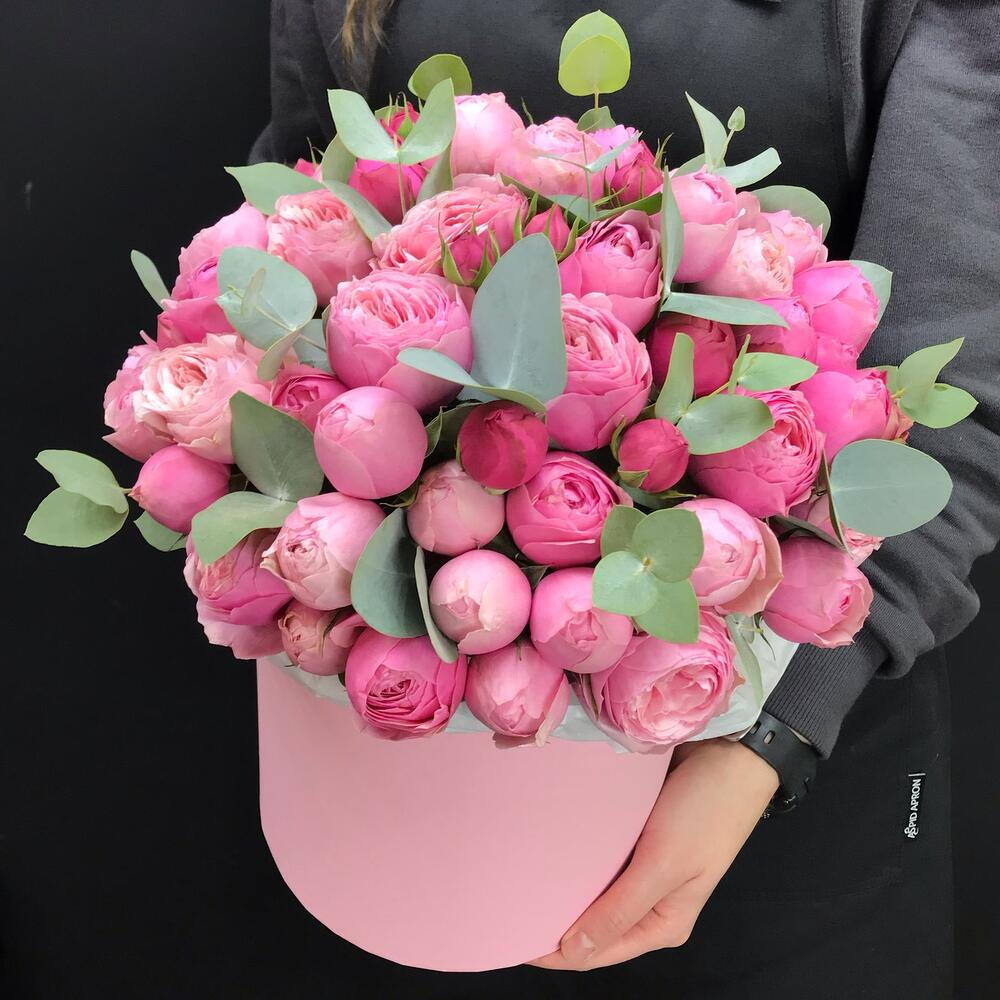 Пионовидные розы в коробке️