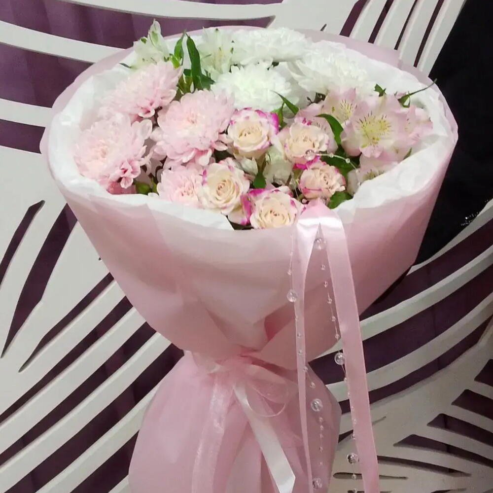 Букет«Нежная любовь»💕с кустовой розой,кустовой хризантемой и альстромерии