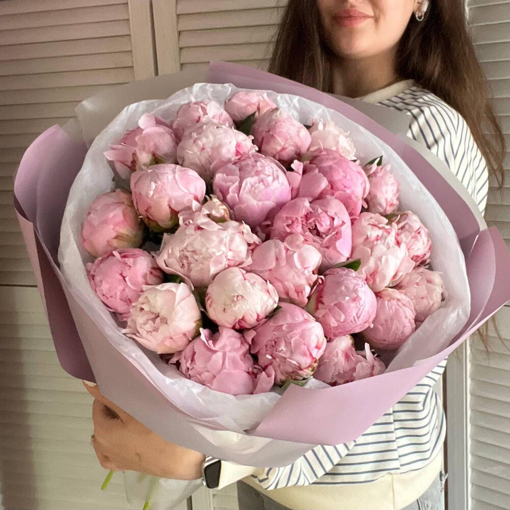 Розовые пионы Сара Бернар 25