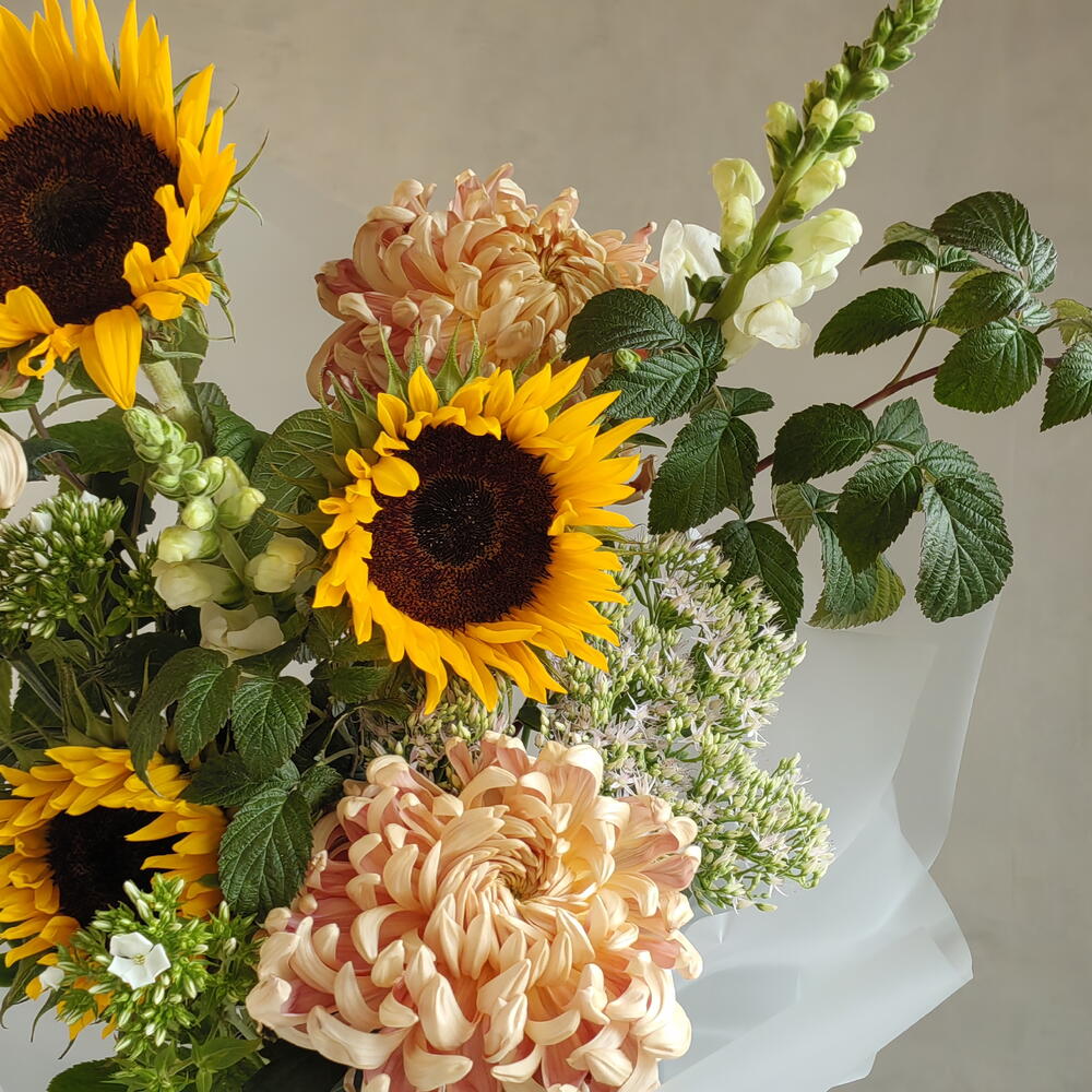 Букет с подсолнухами и хризантемой бигуди Осенний🌻