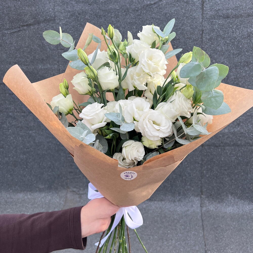 White eustoma