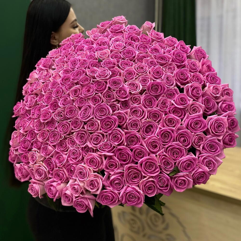 Букет из 151 розы
