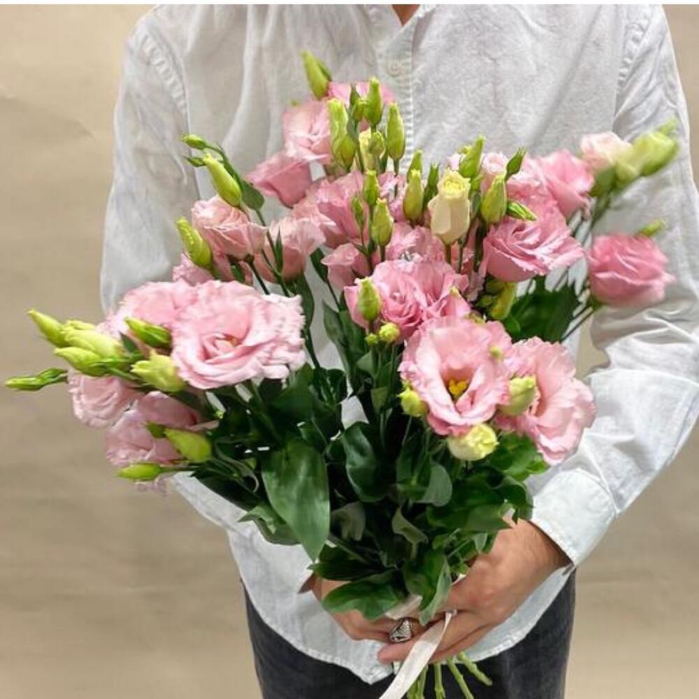 Букет из нежных розовых эустом(лизиантус)