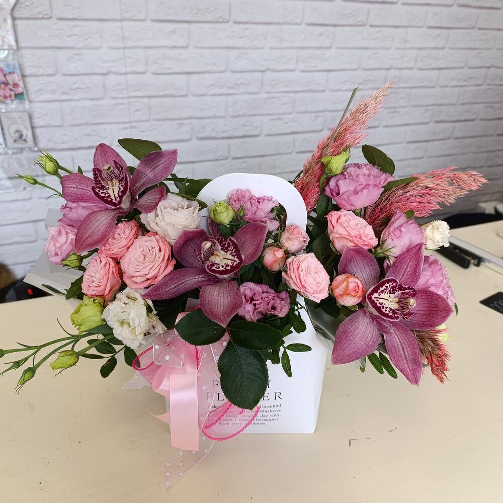 Цветы в коробке💓💓💓