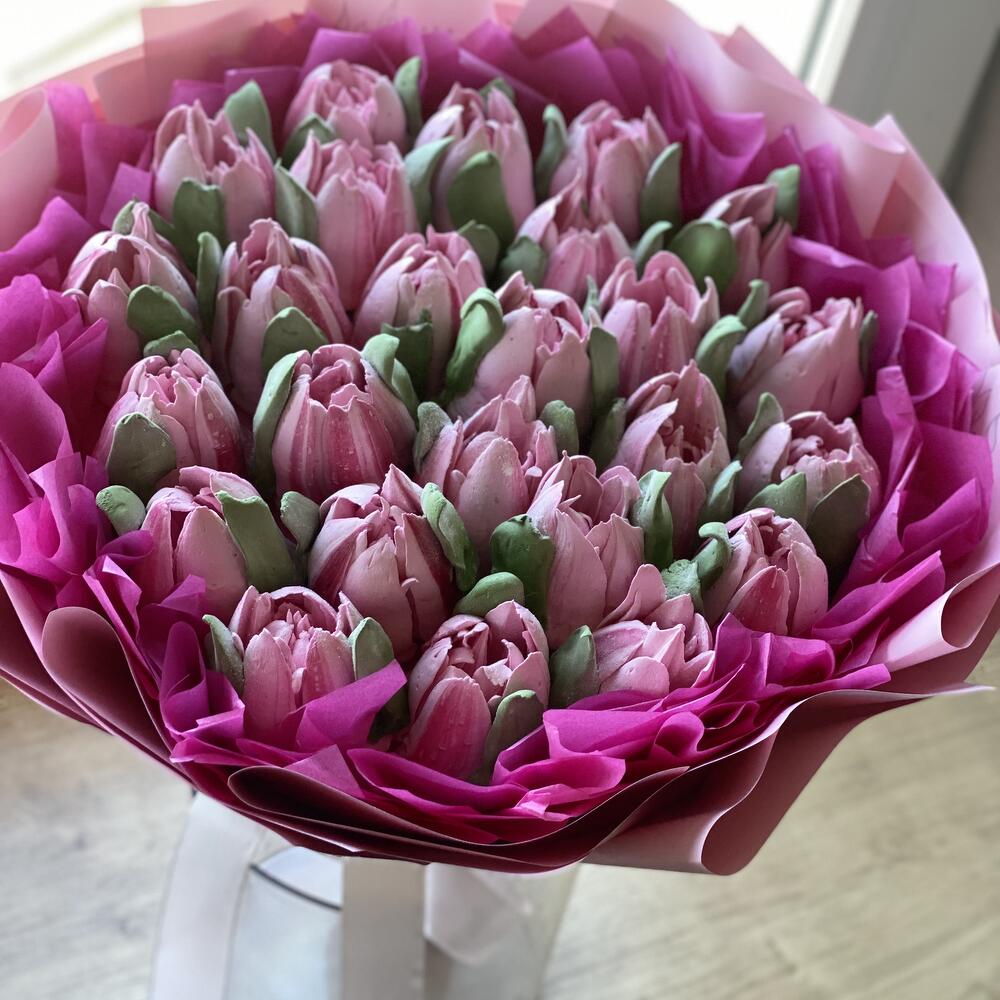 Vanilla tulips