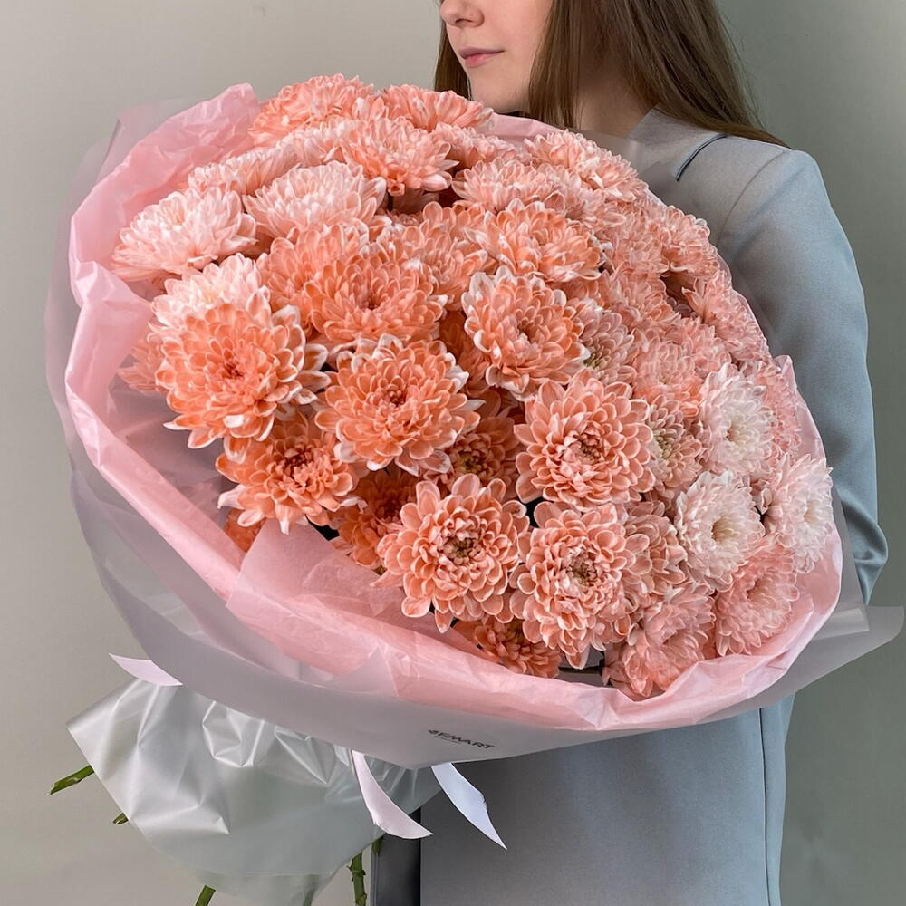 Букет из 15 кустовых розовых хризантем