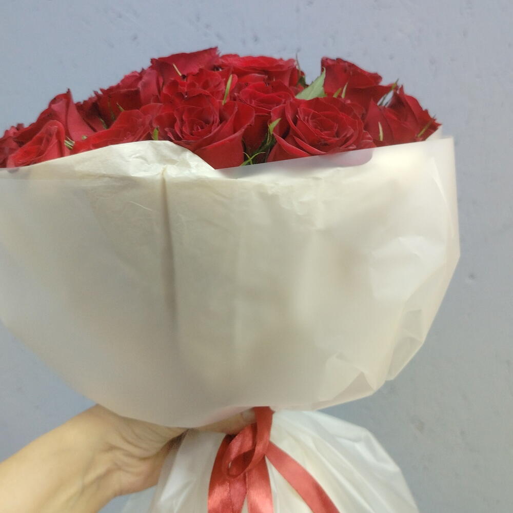 Букет из красных роз