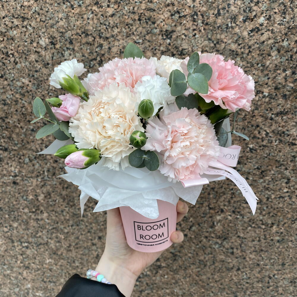 🌸 Кофейный стаканчик с диантусами BLOOM ROOM