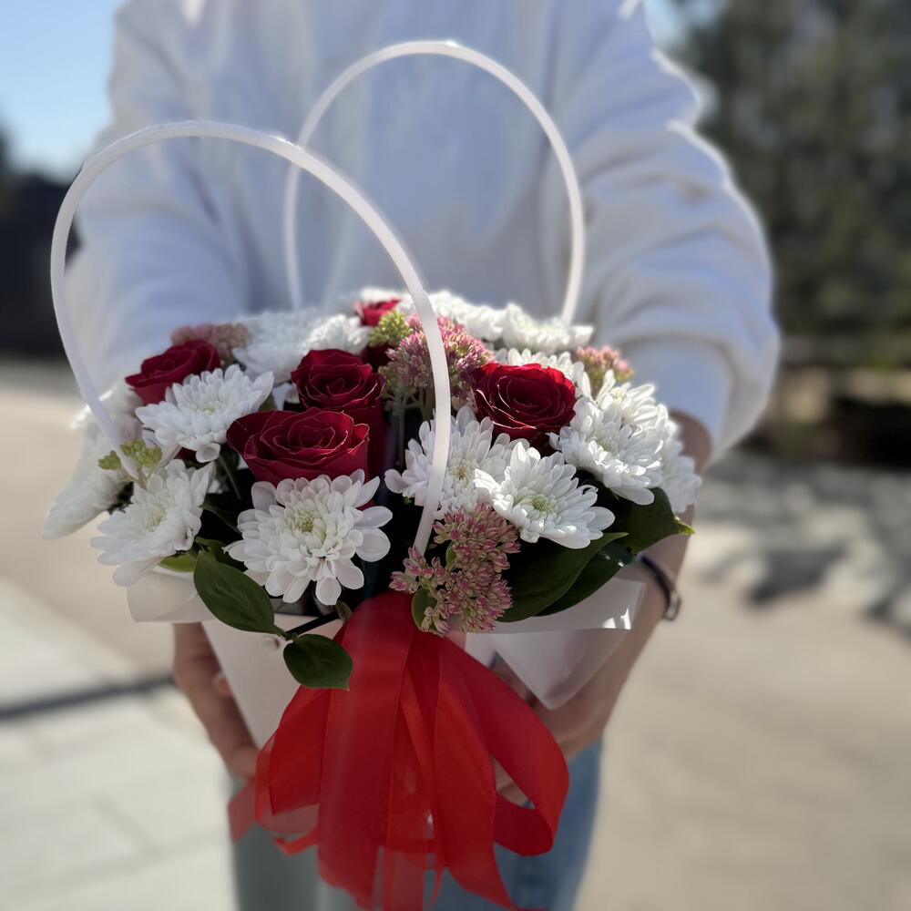 Цветы в сумке