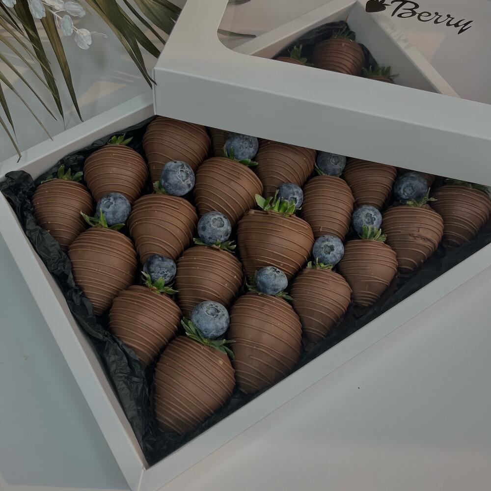Клубника в шоколаде Box 24