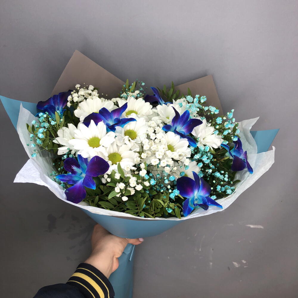 Букет с космическими орхидеями и хризантемой🔥