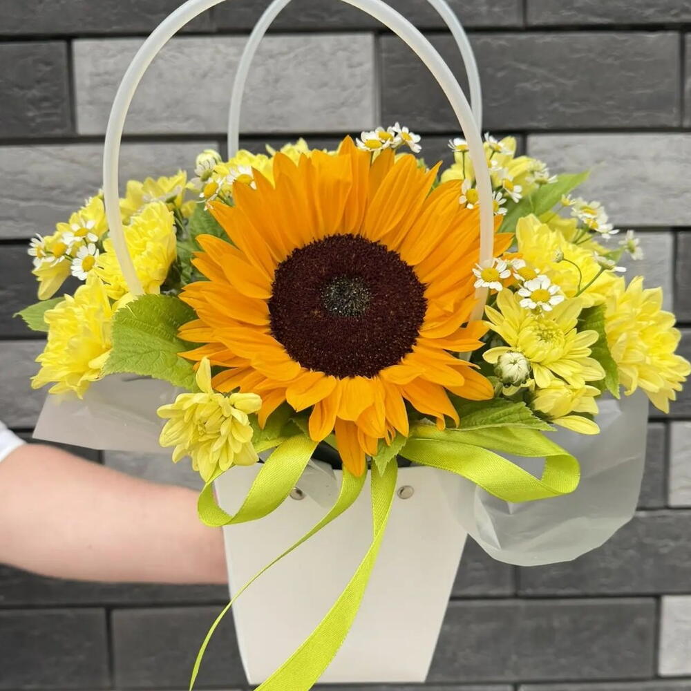 Сумочка из подсолнуха и хризантемы 🌼