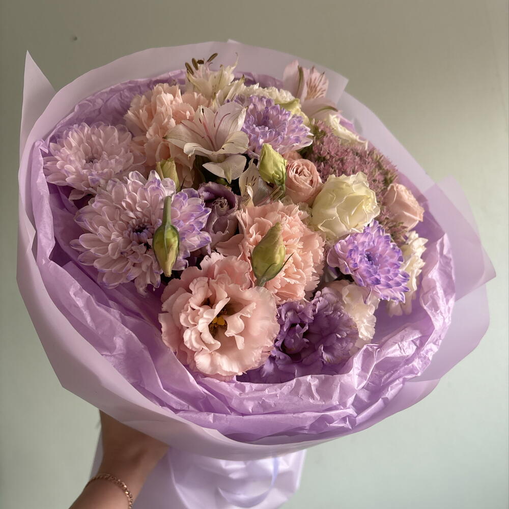 Букет из эустомы/кустовой розы/хризантемы/диантуса💕