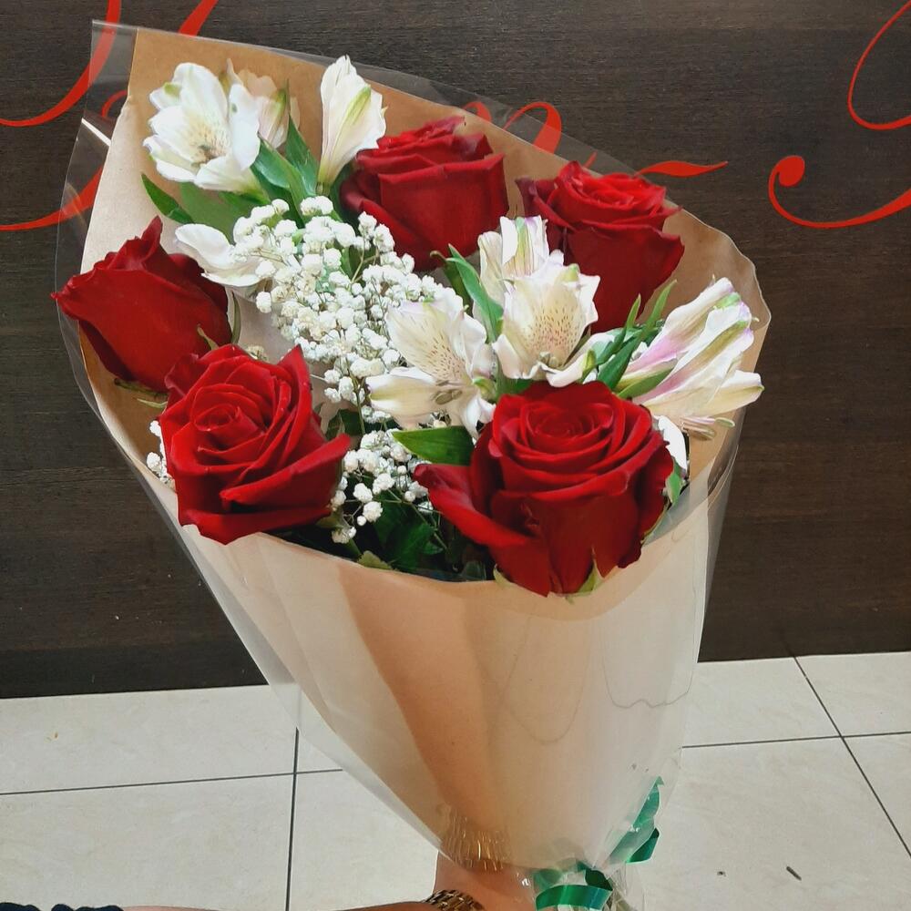 Классика Розы альстромерия