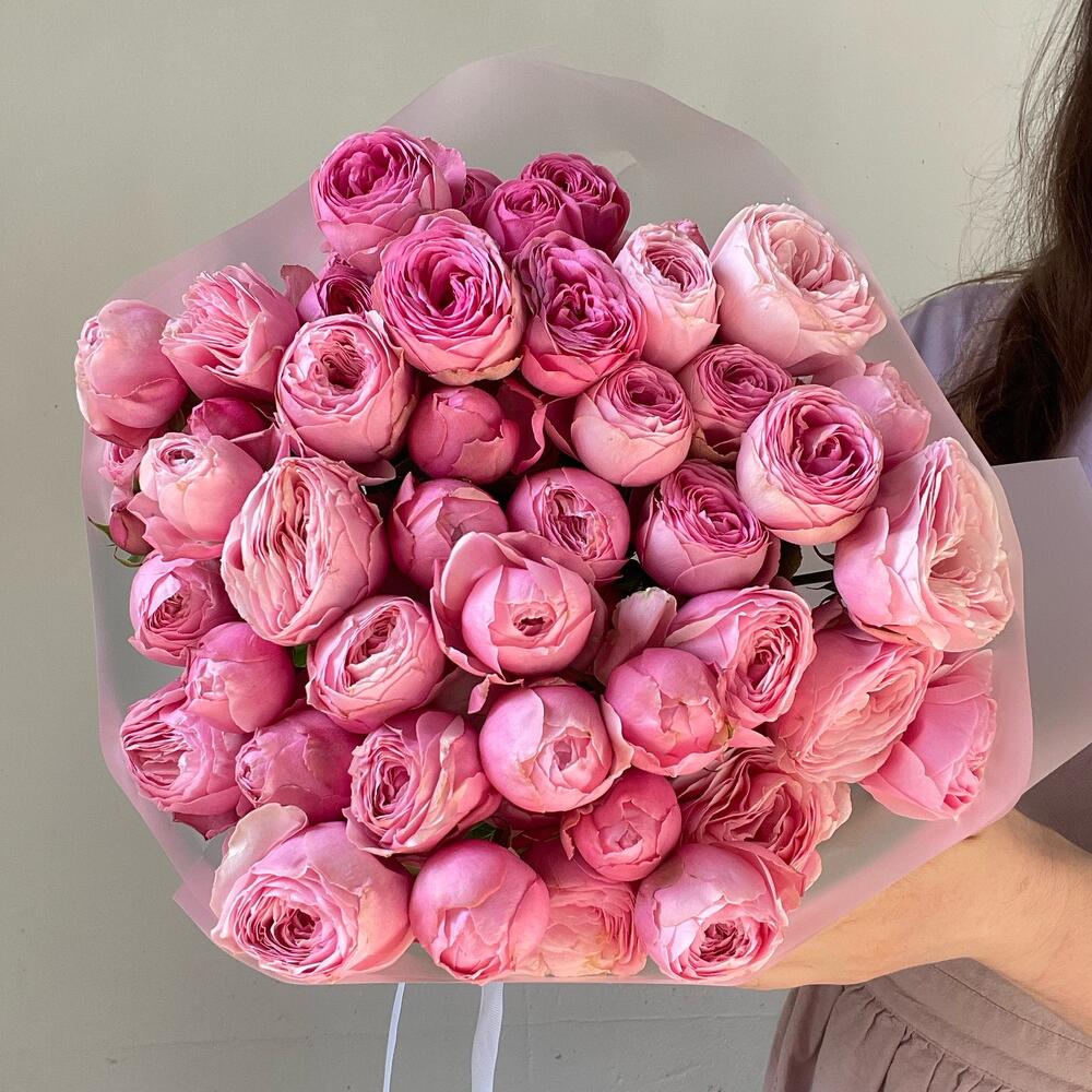 11 пионовидных роз💝