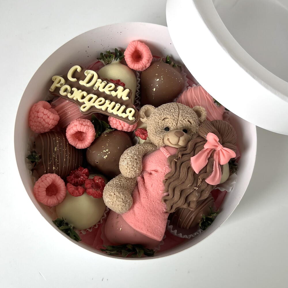 Клубника в шоколаде на день рождения 🎁