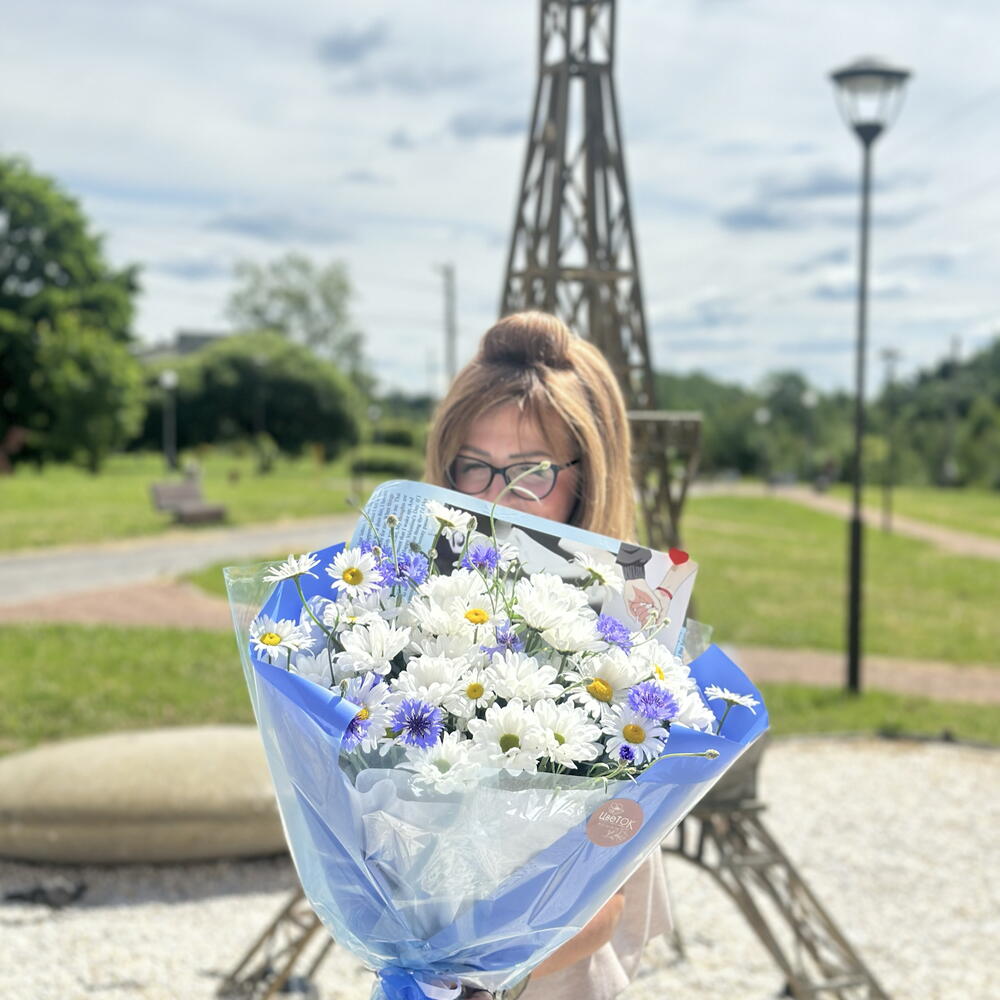 Лето в букете: ромашки+васильки