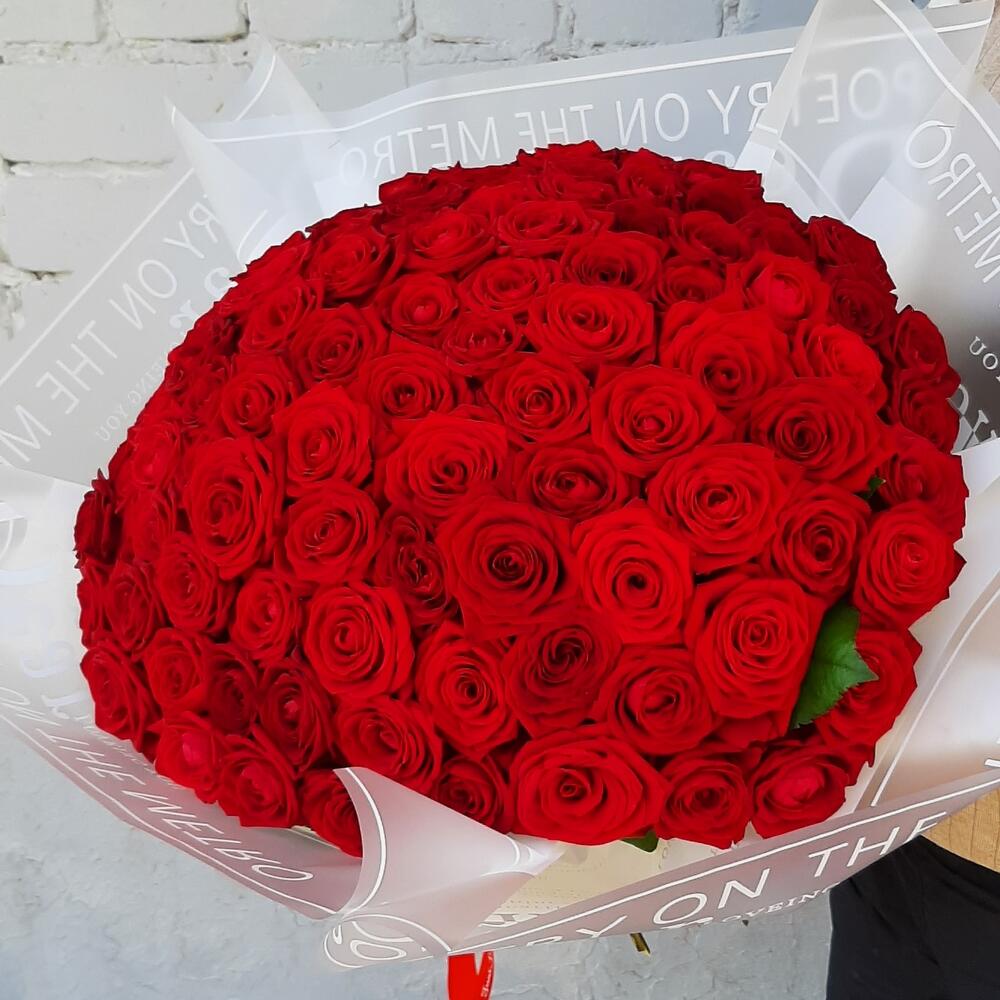 101 роза, Flowers & Gifts Volgograd, buy at a price of 14500 RUB, Mono  Bouquets on Beri Buketik with delivery | Flowwow