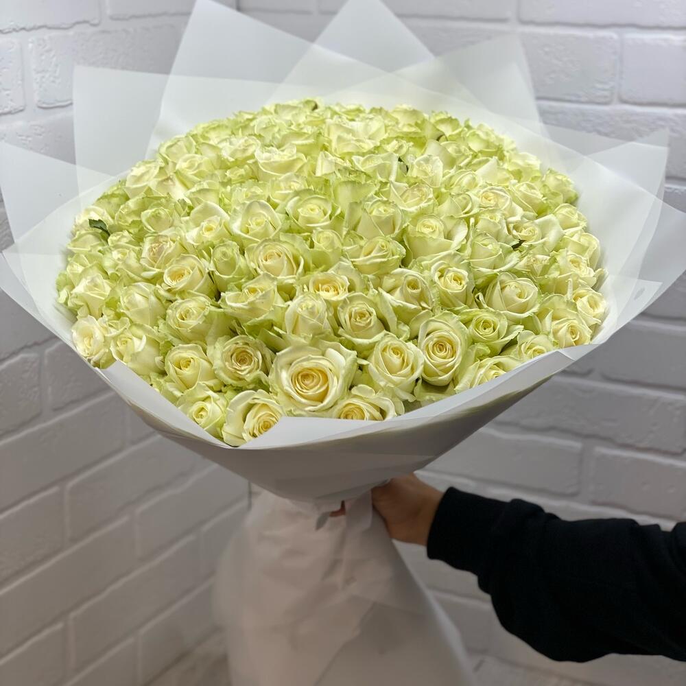 Букет из 101 розы в упаковке