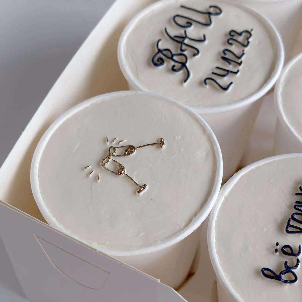 Тортик в стакане с индивидуальным дизайном, Кондитерские и пекарни в ...