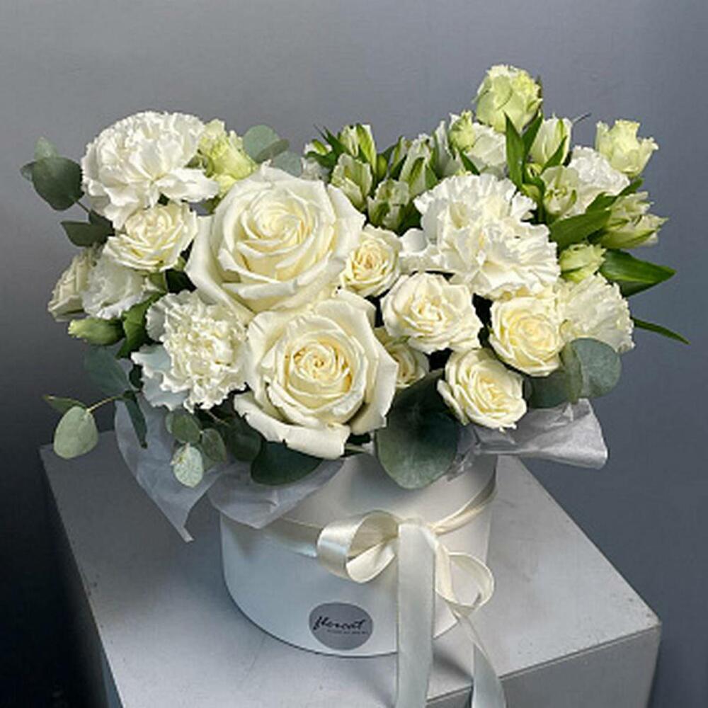 Букет в шляпной коробке White box M