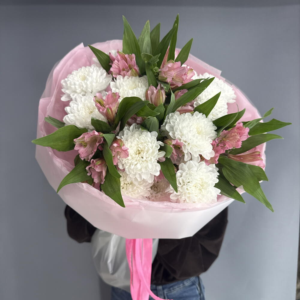 Нежный букет с альстромерией  и хризантемой Алтай🌸