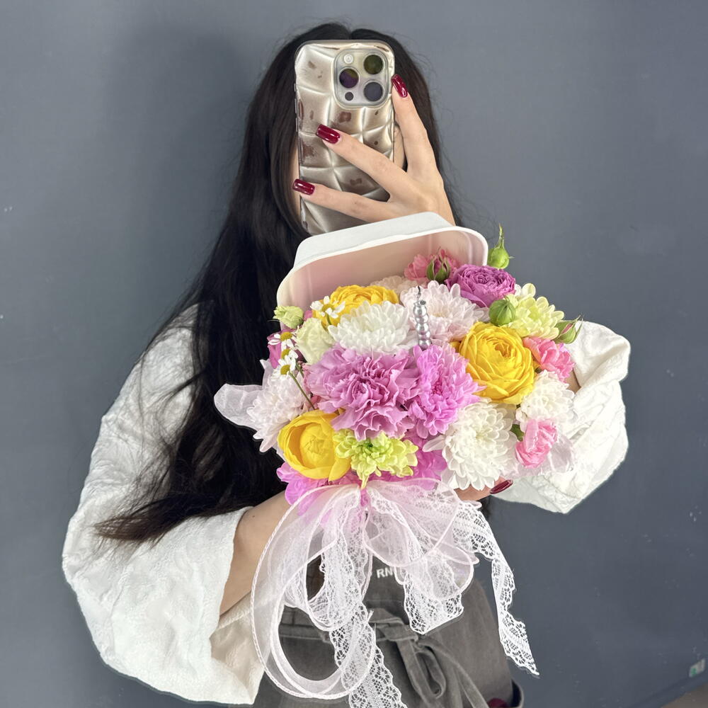 Бенто-Торт из цветов🎂💐 из Кустовой Розы и хризантемы Алтай