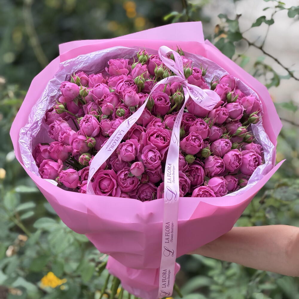 Peony spray roses😍🤍🤍