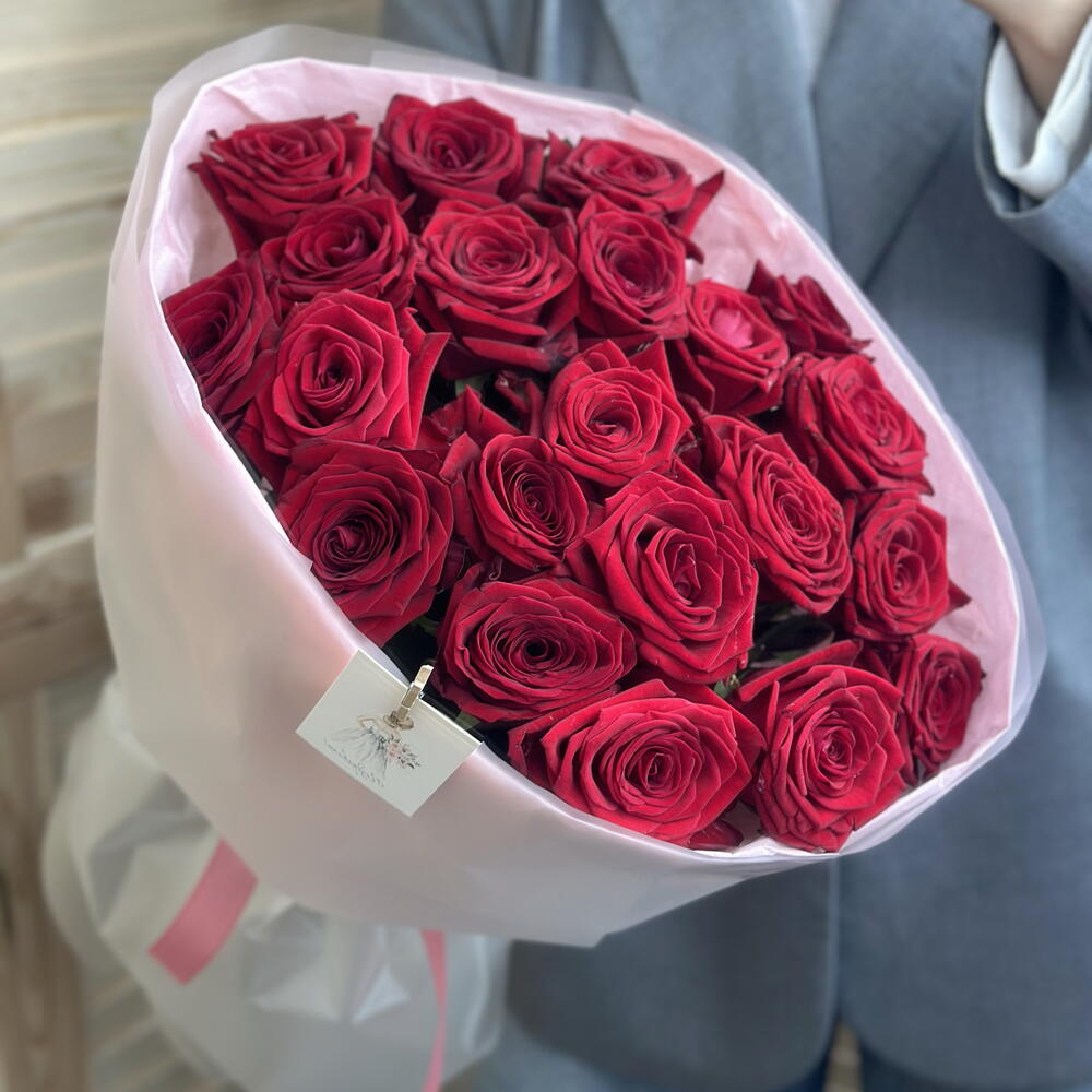 Букет «Алое чувство» 🌹