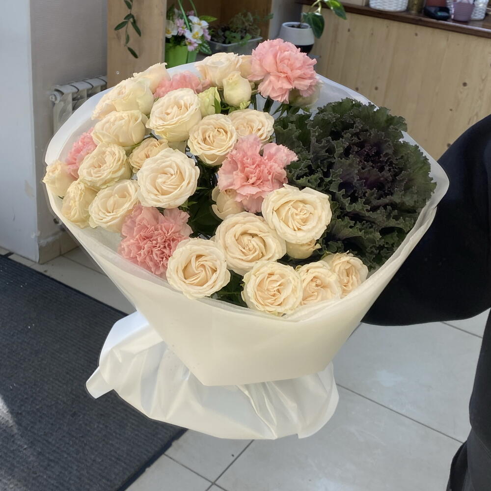 Букет с брассикой
