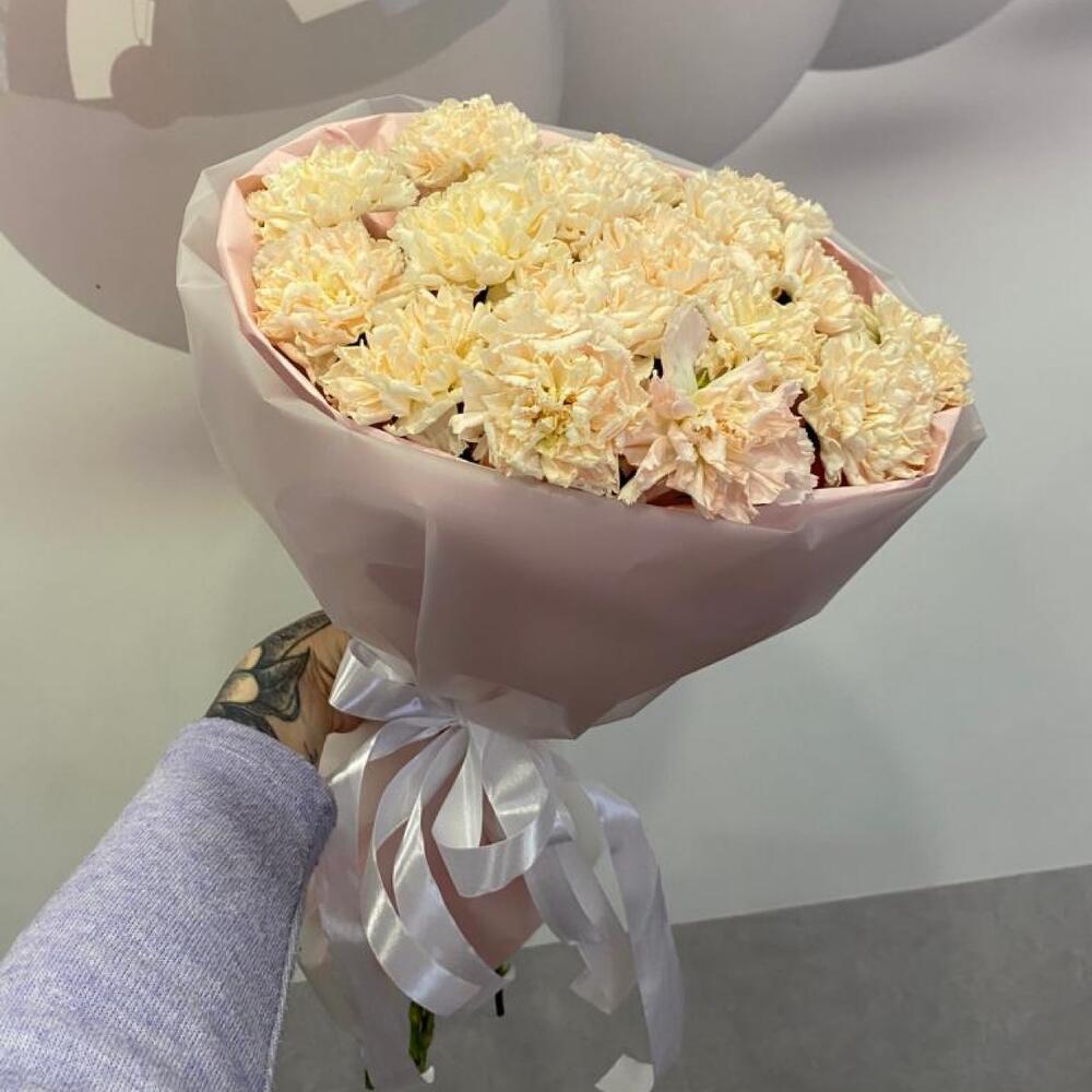 Букет из махровых диантусов