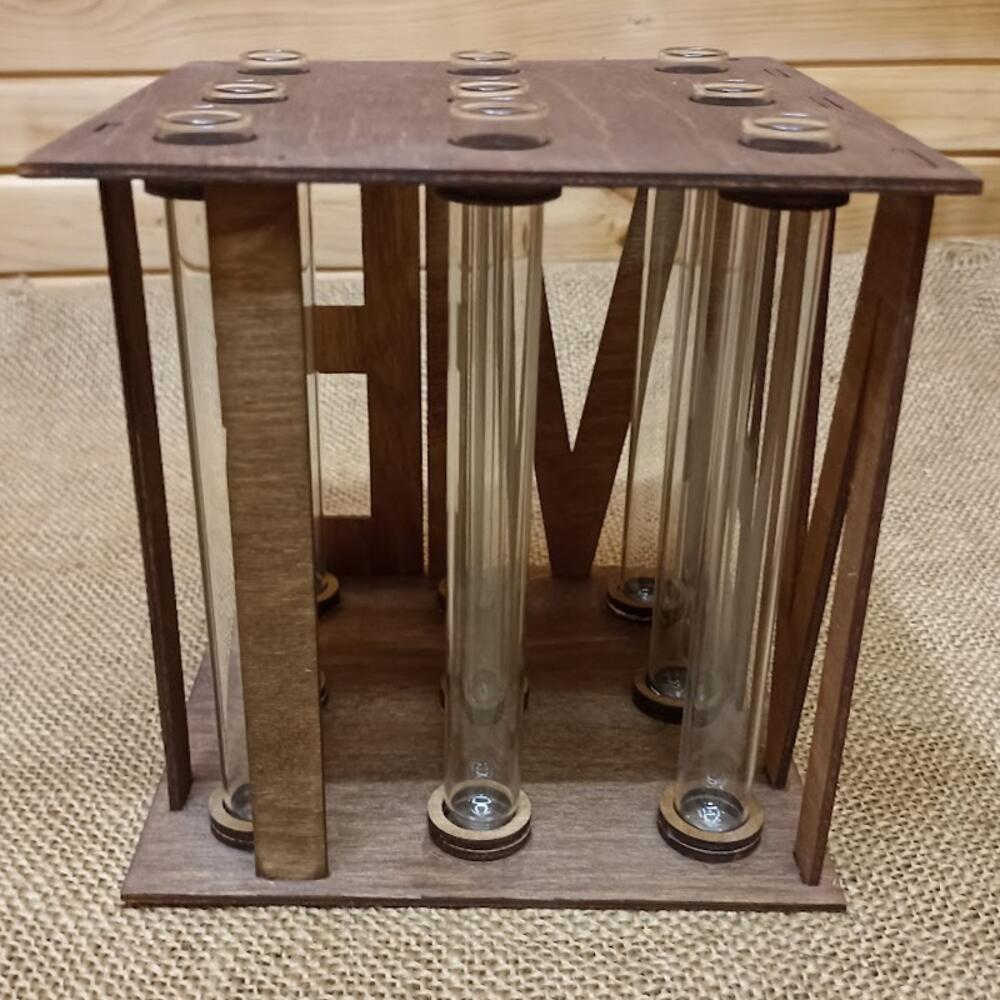 Decorative stand with flasks "For Mom"
