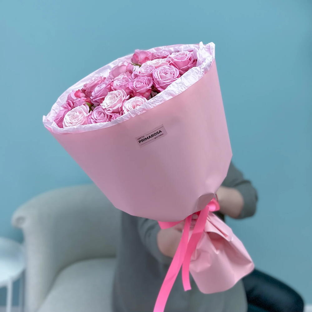 Букет из 7 кустовых роз Бомбастик «Розовая нежность» 🌸 38999