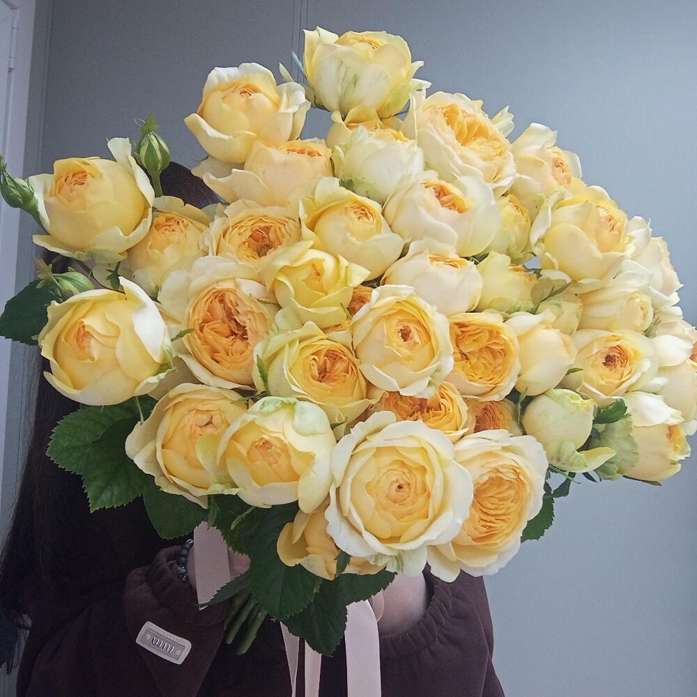Кустовые розы💛