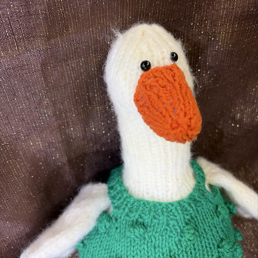 Игрушка Гусь в голубом
