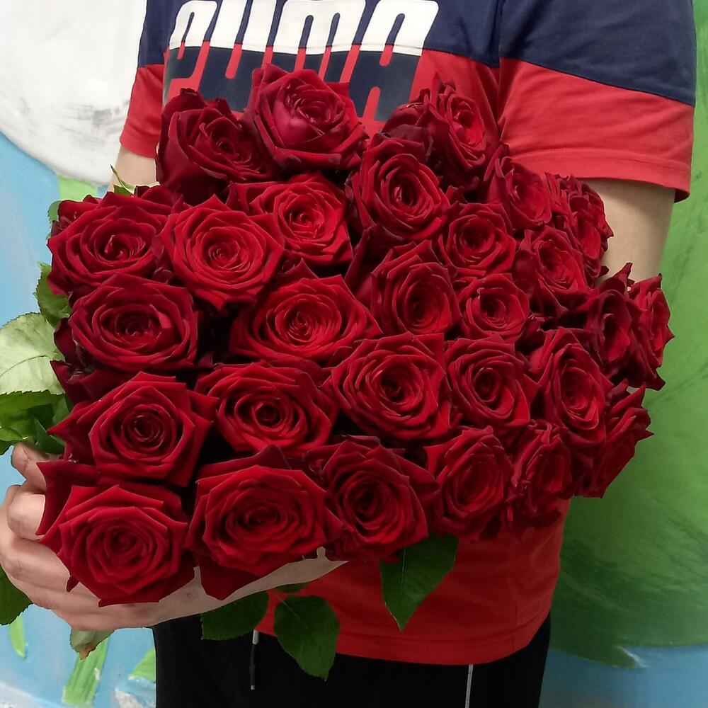 Роза Red Naomi