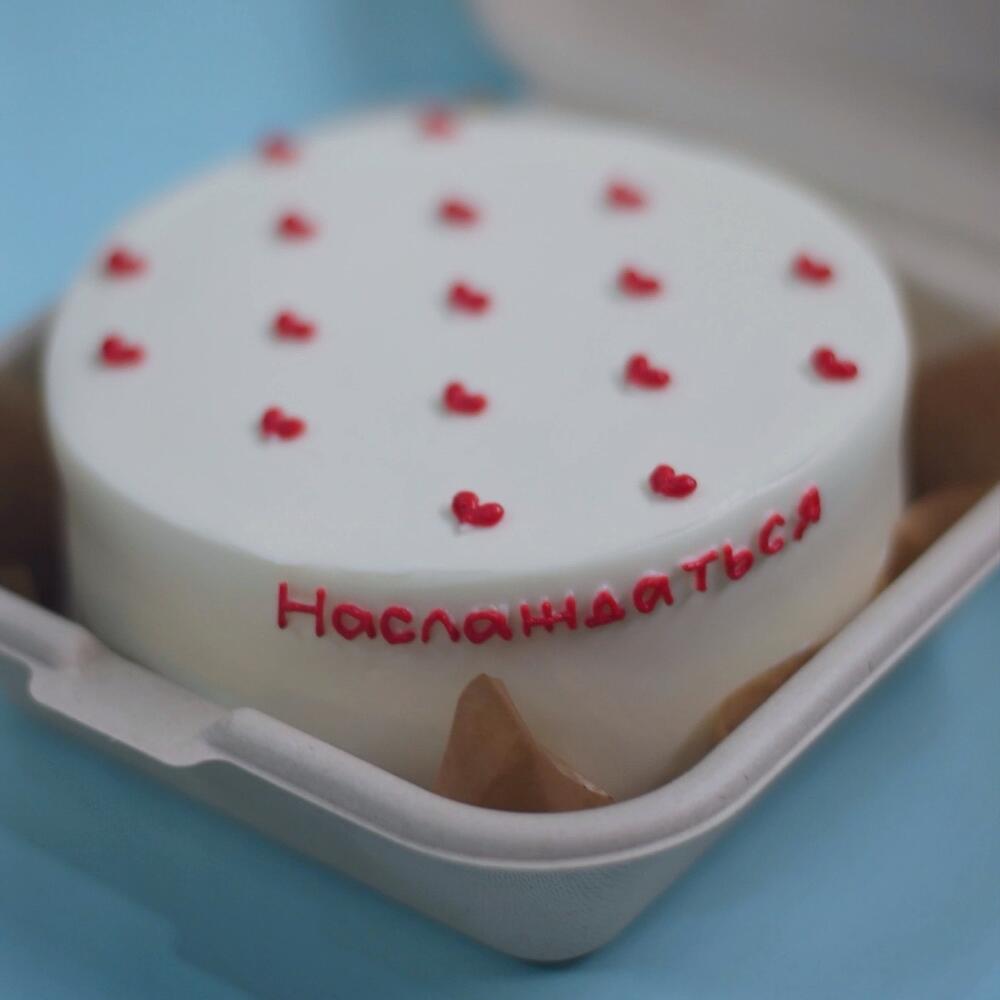 Бенто-торт с маленькими сердечками