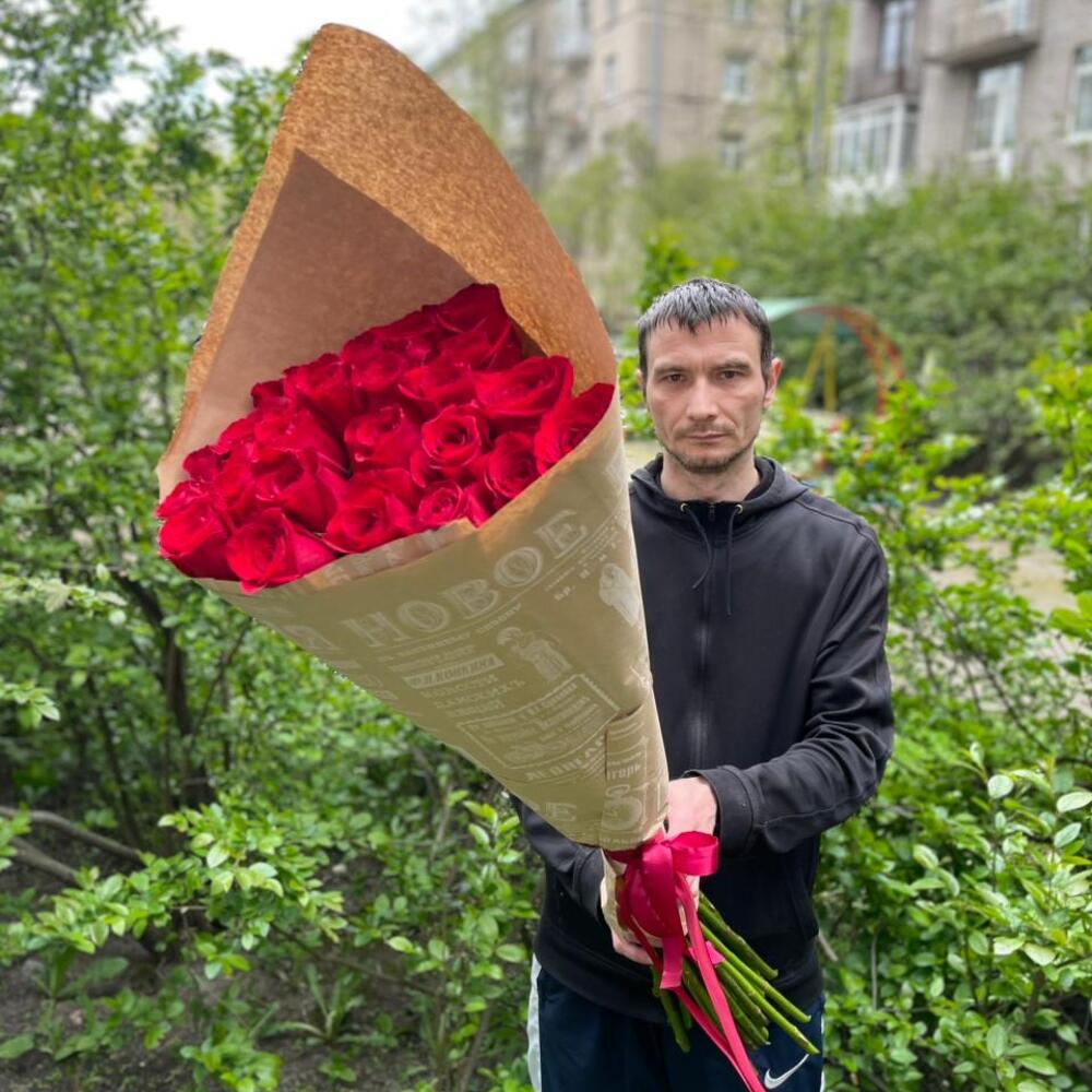 Букет роз 25 штук
