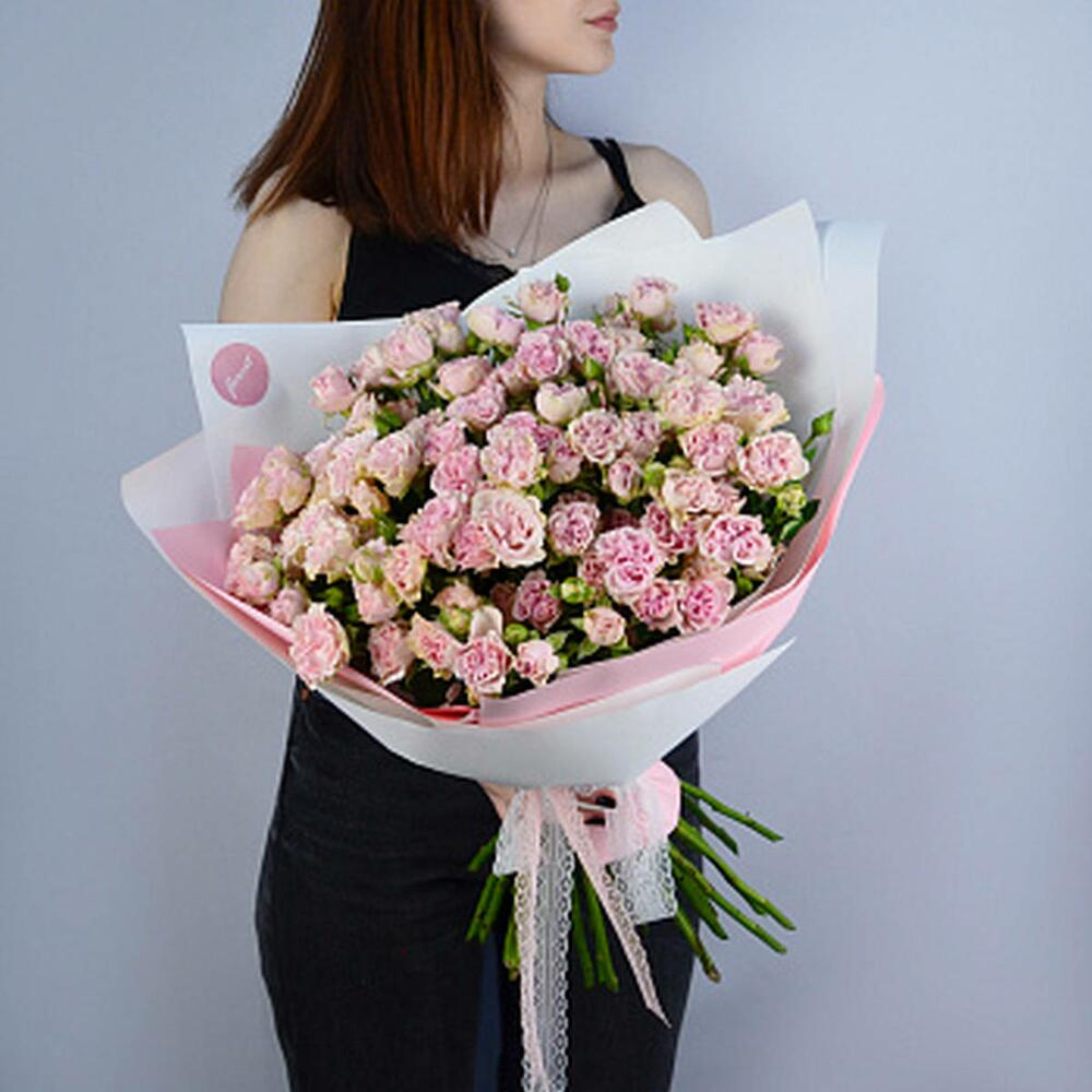 Букет из 25 кустовых пионовидных роз Sweet Flow
